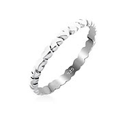 RI-724 - 925 Sterling silver ring.